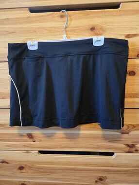 CHAMPION Black Athletic Skort with Contrast Piping. Size Large.